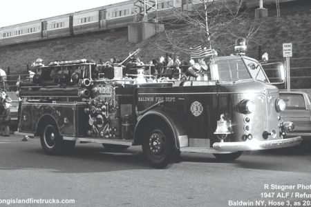 1947 American LaFrance.jpg
