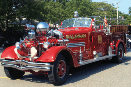 1951 Ahrens-Fox