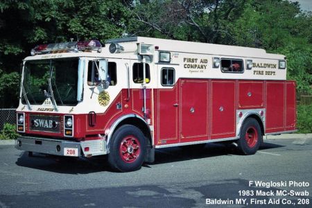1983 Mack.jpg